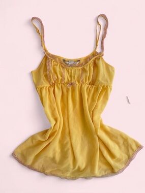 2000s Vintage Pinterest Famous Addison Rae Victoria's Secret Yellow Lace Babydol